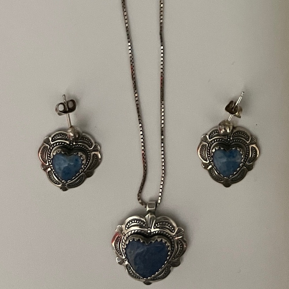 QT Quoc 925 Sterling Silver & Blue Lapis Necklace
